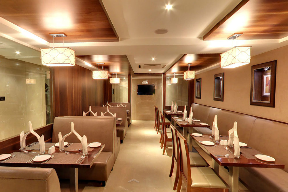 Best Panjabi Fine Dining Restaurant, Complimentary Breakfast in Hotel in Ahmedabad